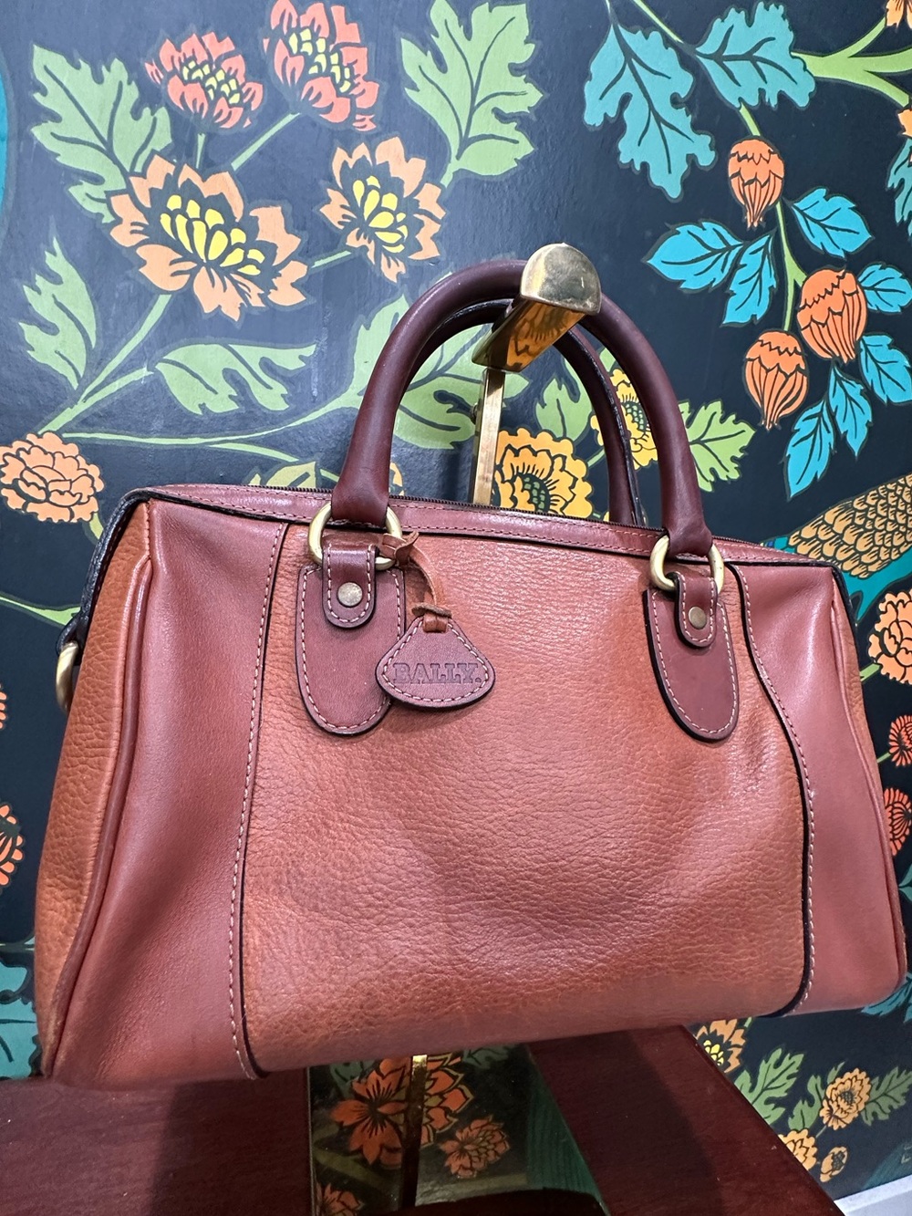 Vintage Bally Made in USA Leather Satchel in Cognac | Convertible Bag - Picture 4 of 9